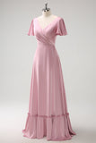 Vestido de dama de honor largo de satén cruzado con volantes cruzados de línea A rosa