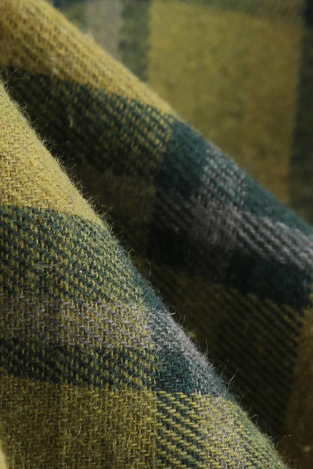 Vestido vintage de la década de 1950 con rejilla verde con hombros descubiertos