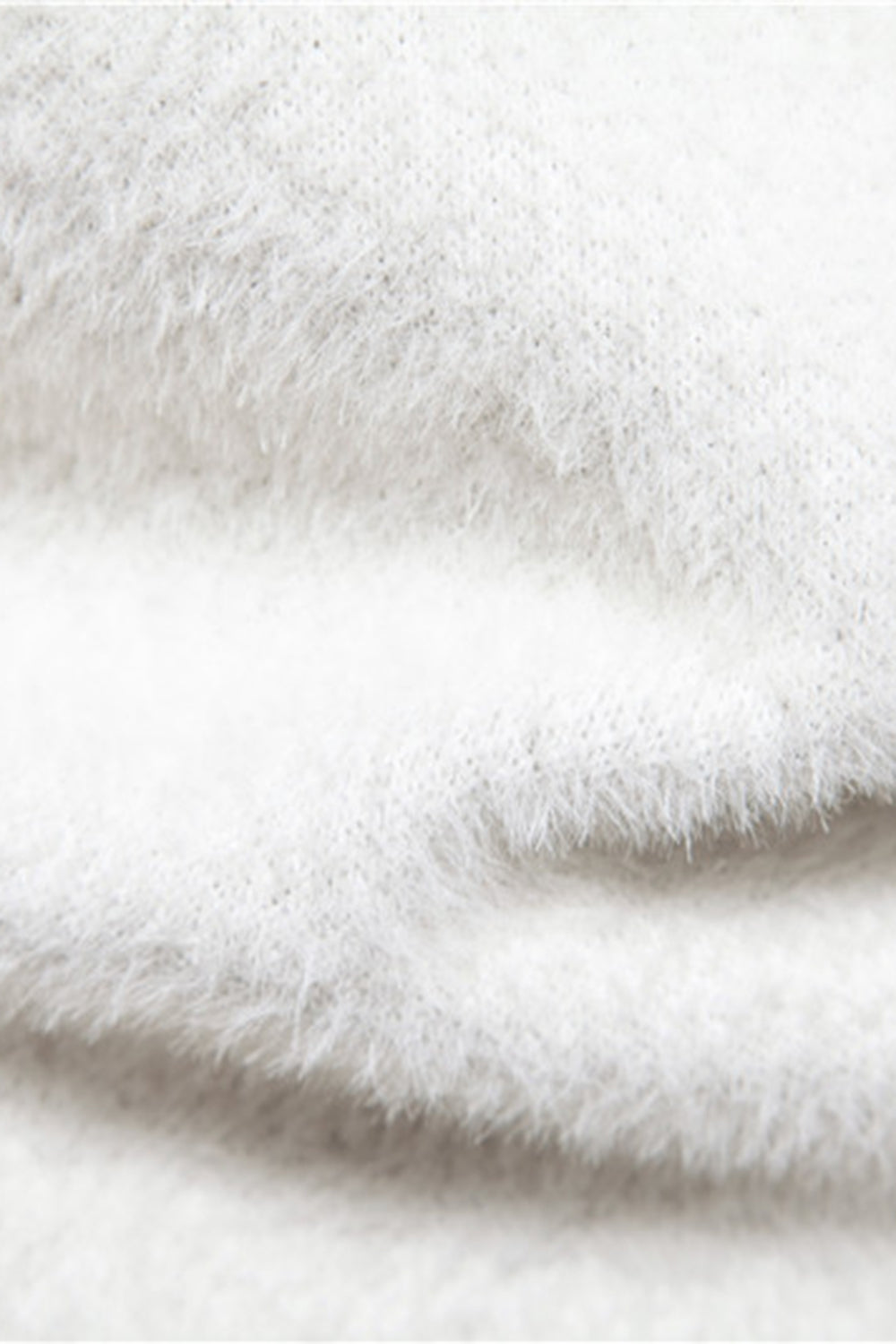 Suéter blanco de cuello redondo slim fit para hombre