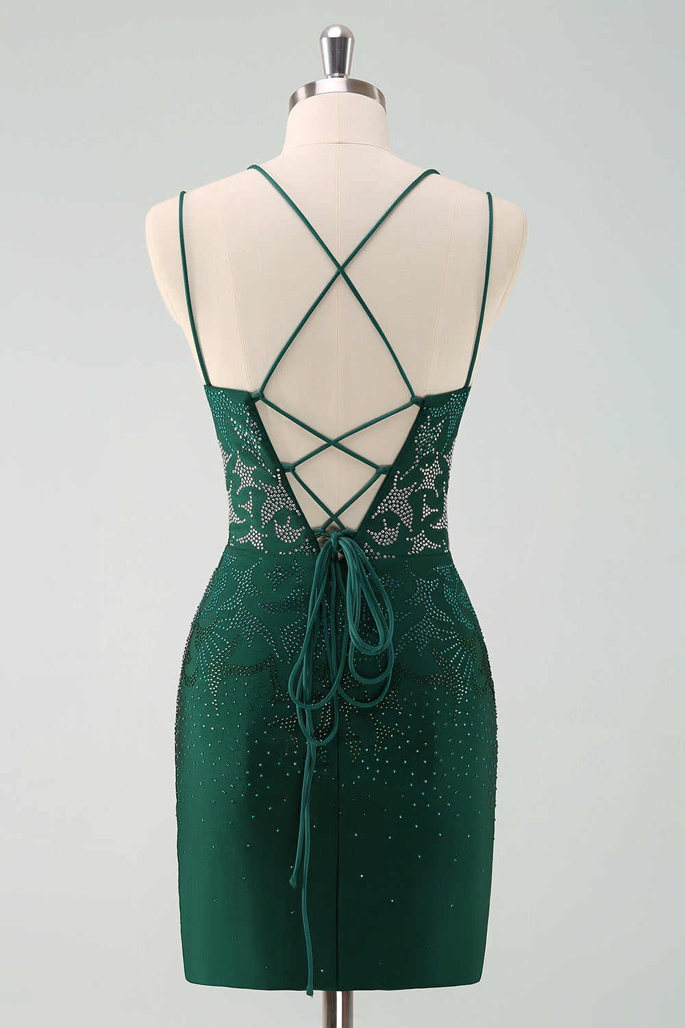 Vestido de fiesta corto ajustado con tirantes finos y cuentas de color verde oscuro