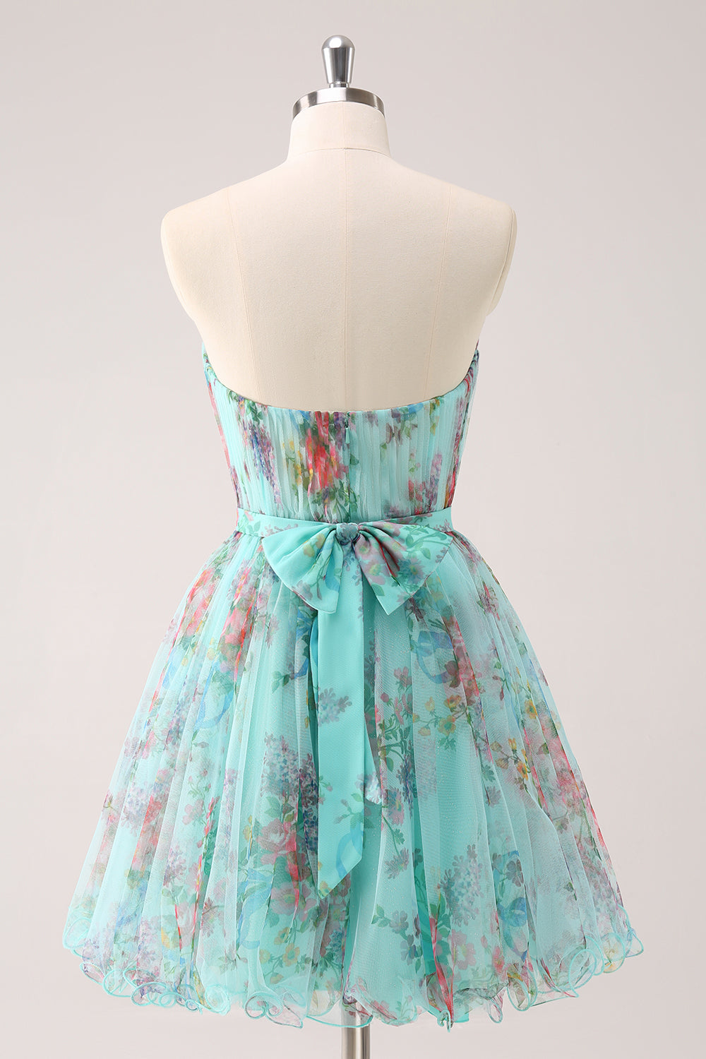 Vestido de fiesta corto con estampado floral verde sin tirantes y esponjoso