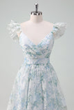 Vestido de fiesta largo con mangas cortas con estampado de flores azul claro