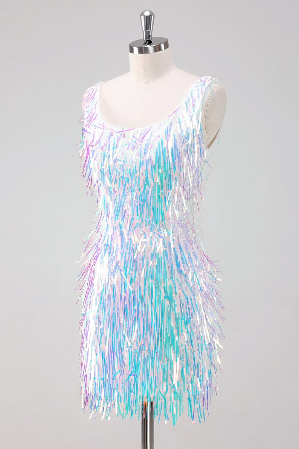 Vestido de fiesta corto blanco brillante con escote redondo y borlas