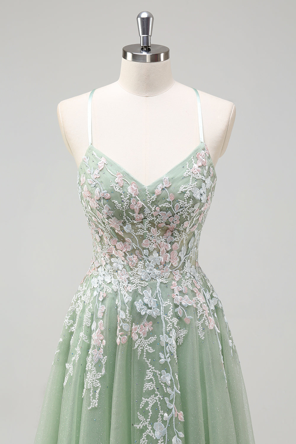 Vestido de fiesta largo de tul con tirantes de espagueti de sage A-Line con apliques