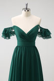 Vestido largo de dama de honor de gasa con cuello en V de línea verde oscuro