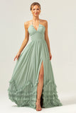 Vestido largo de dama de honor con volantes de corsé halter de salvia polvorienta con abertura