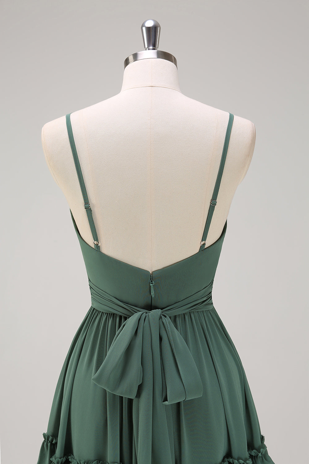 Vestido largo de dama de honor de gasa con tirantes de espagueti de eucalipto de línea A