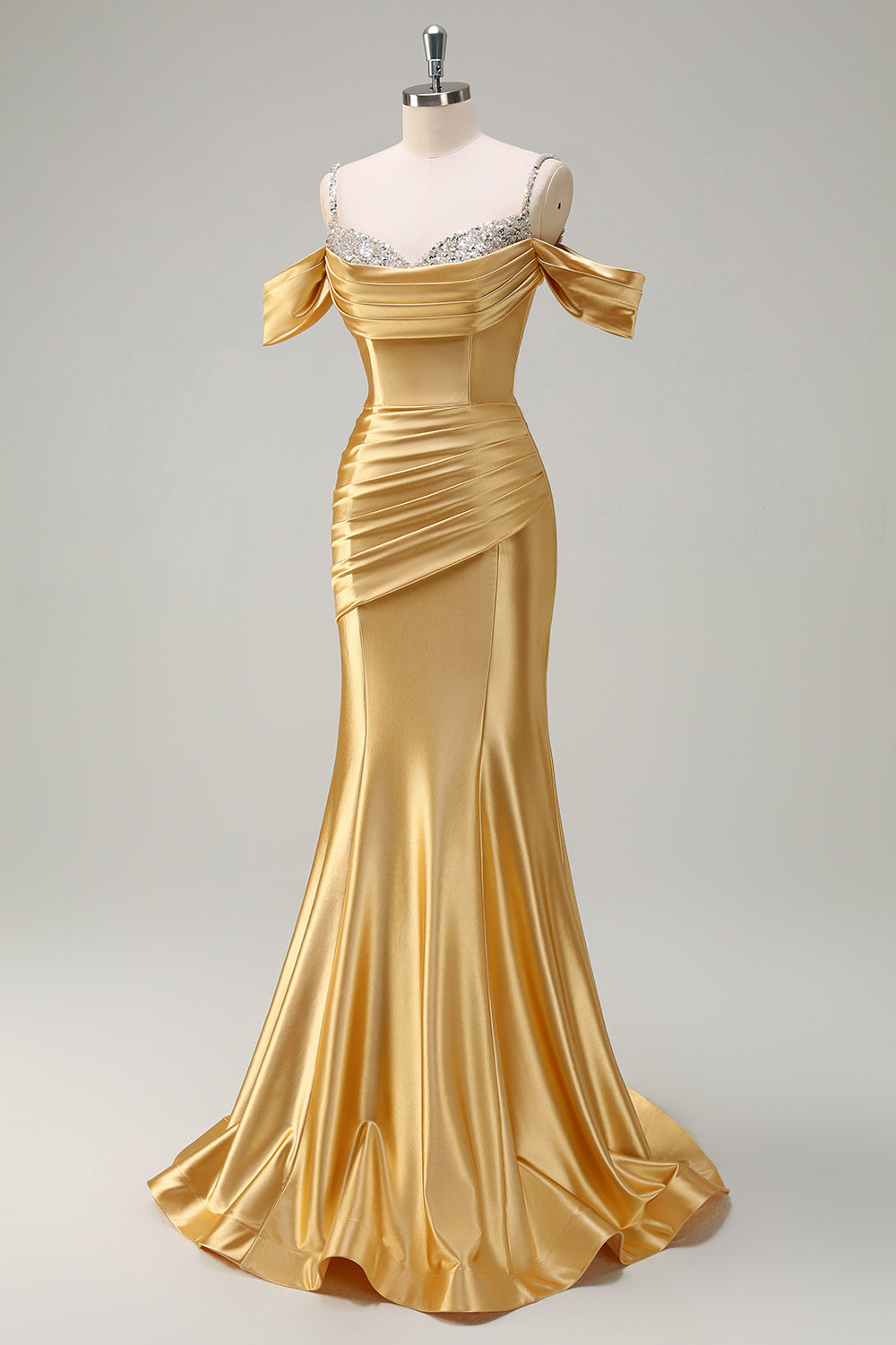 Vestido de fiesta largo de satén fruncido con lentejuelas de sirena dorada brillante con hombros fríos