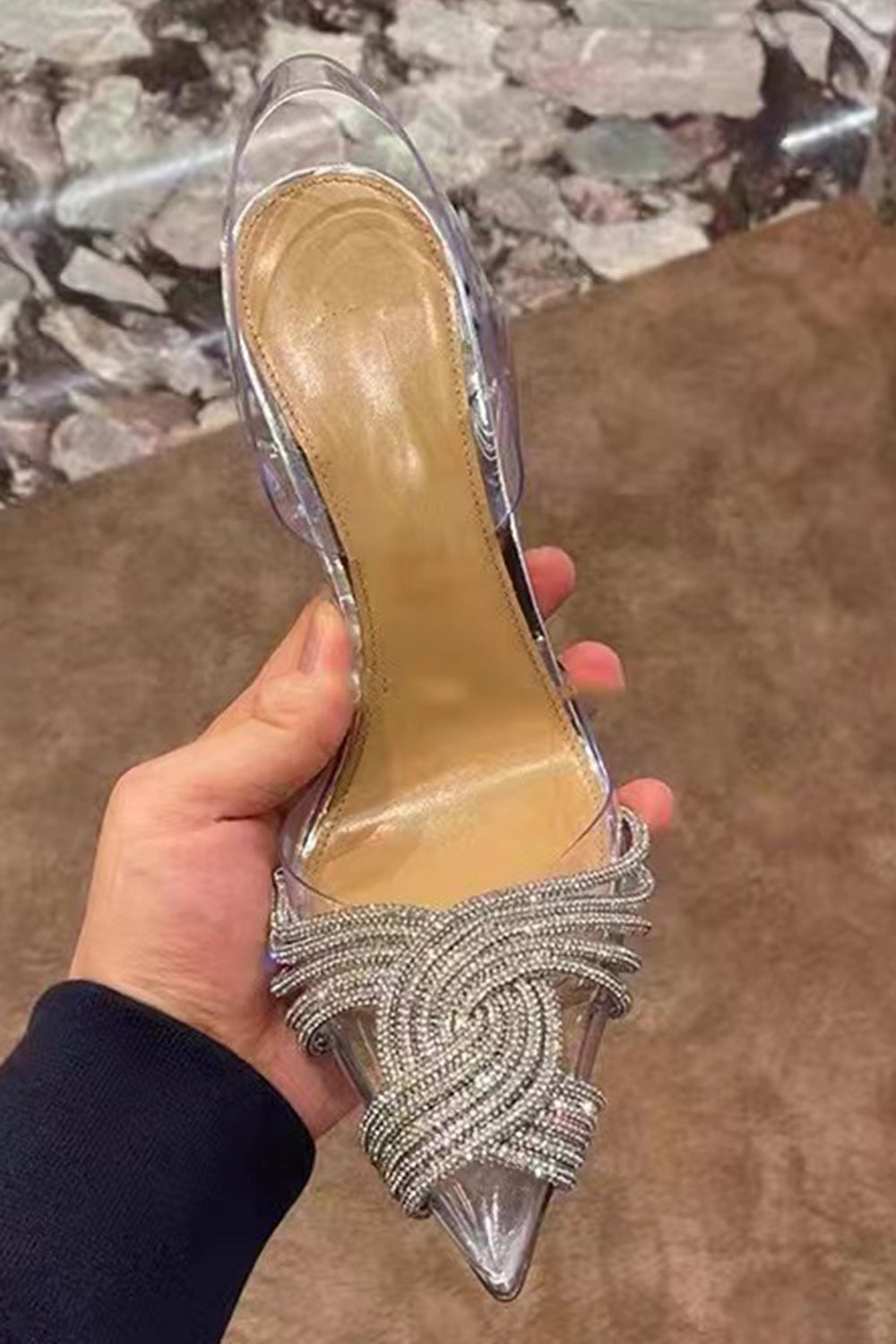 Sandalias de tacón de aguja con correa transparente de diamantes de imitación plateados