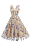 Vestido brillante con mangas de flores de albaricoque Swing de la década de 1950