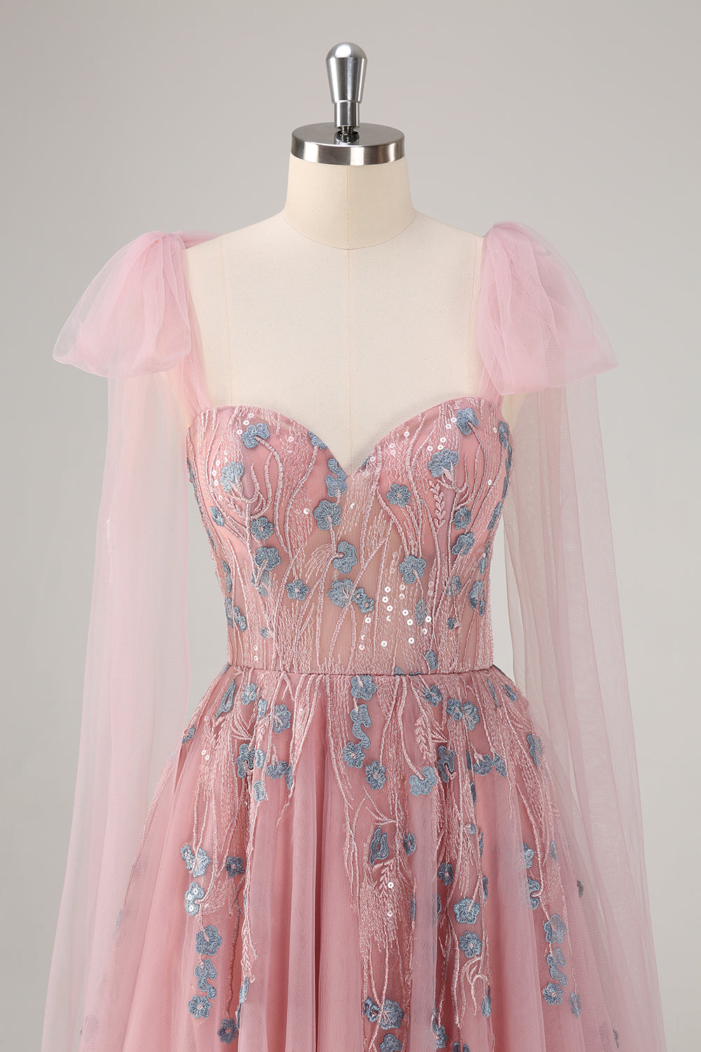 Vestido de fiesta largo rosa de línea A con apliques