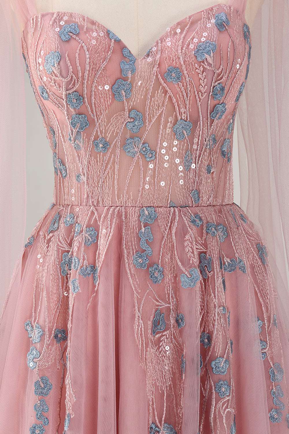 Vestido de fiesta largo rosa de línea A con apliques