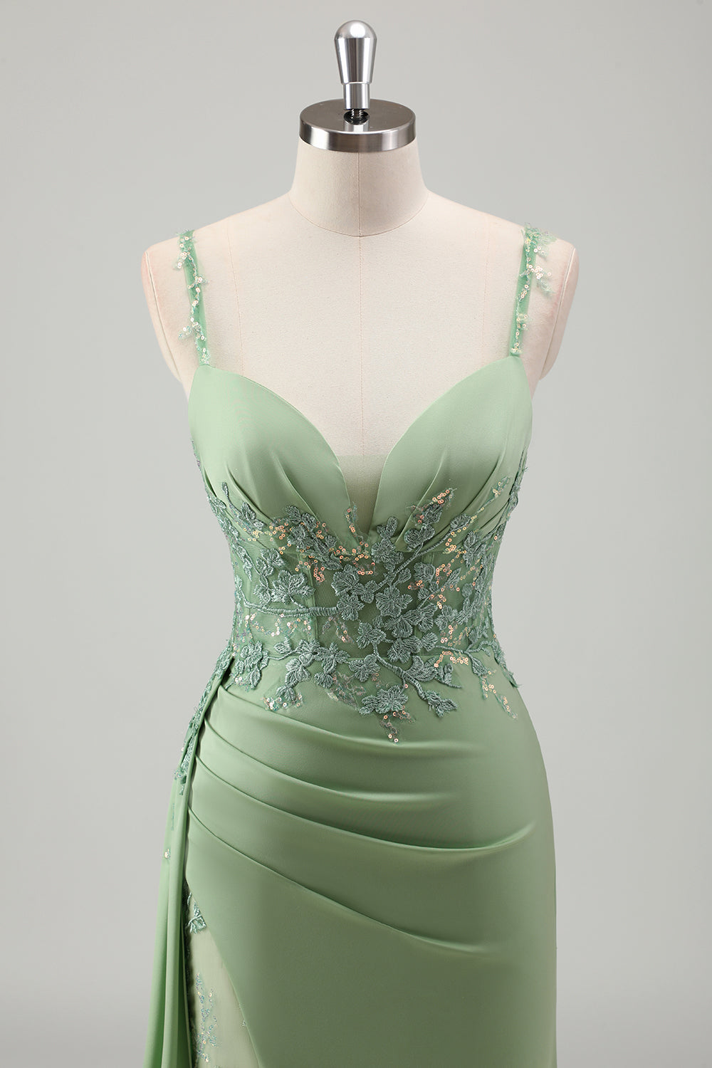 Vestido de fiesta largo con abertura con apliques de tirantes de espagueti sirena verde claro brillante con abertura