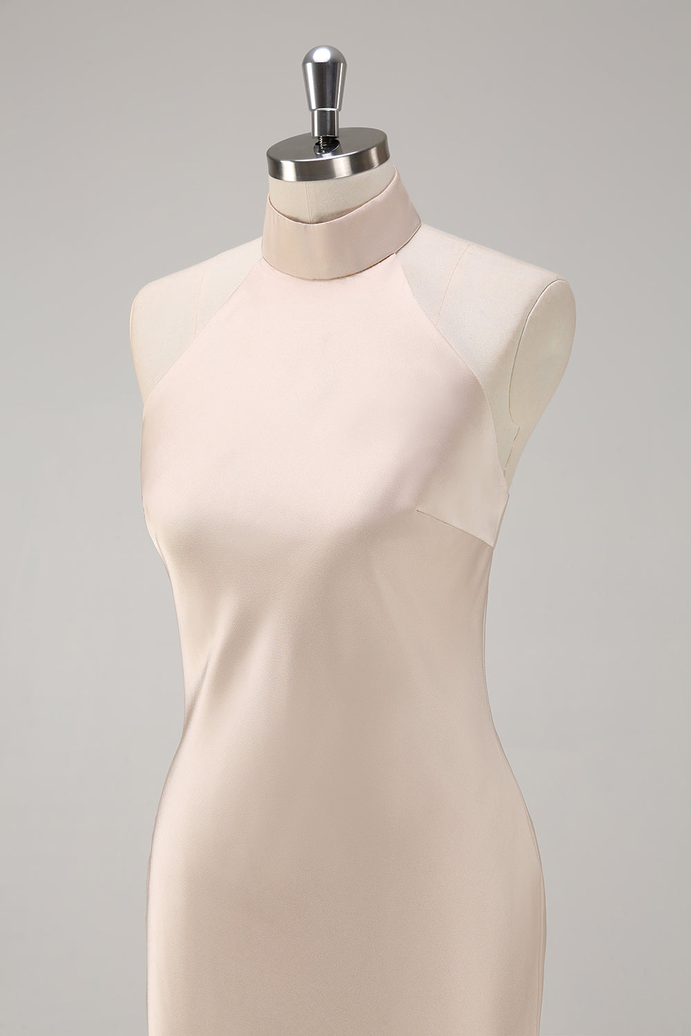 Vestido de dama de honor de sirena halter champán con abertura
