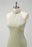 Elegante vestido de dama de honor de sirena de satén halter de salvia