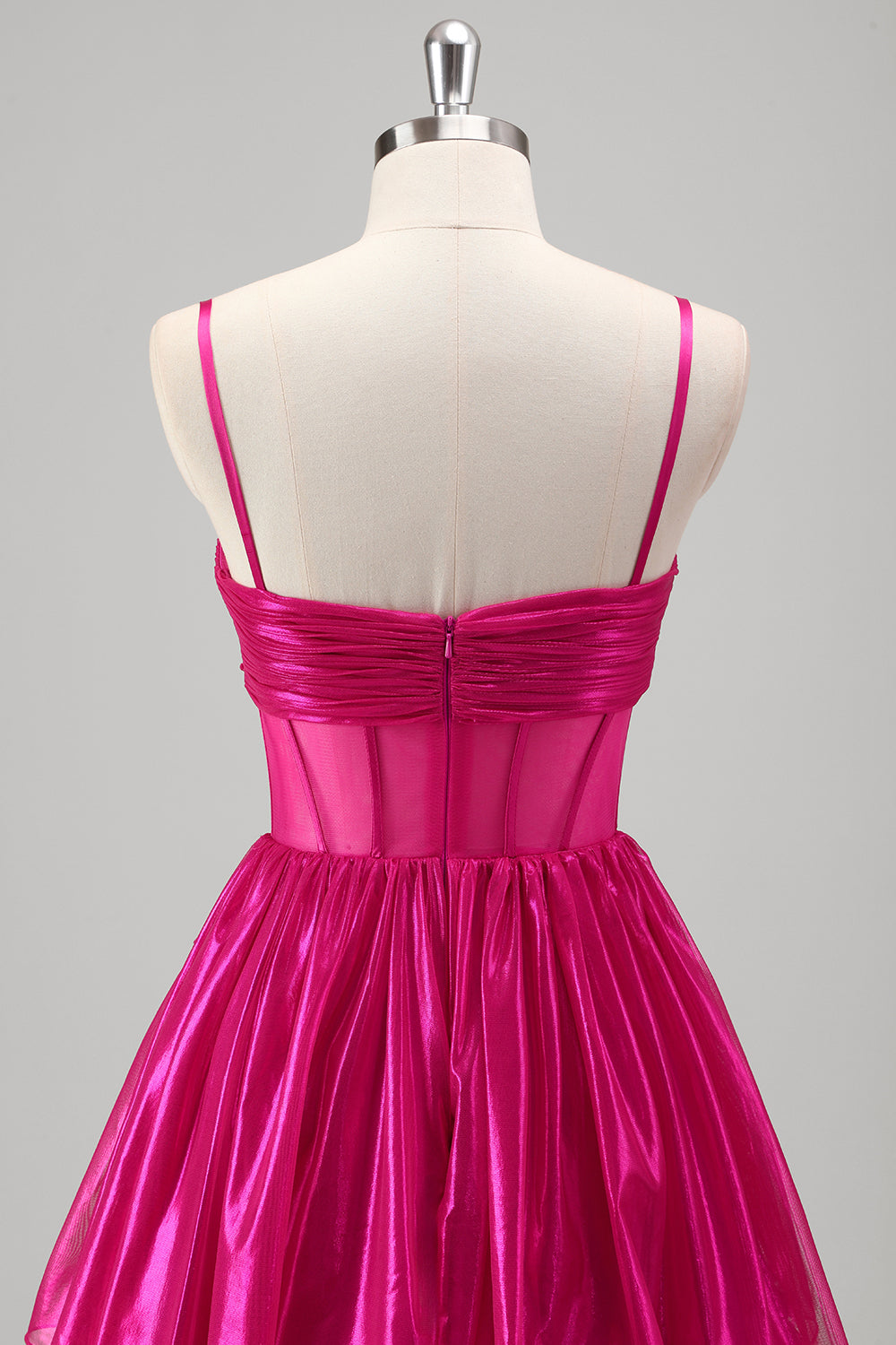 Sparkly A Line Corsé fucsia Tirantes de espagueti escalonados Vestido de fiesta metálico