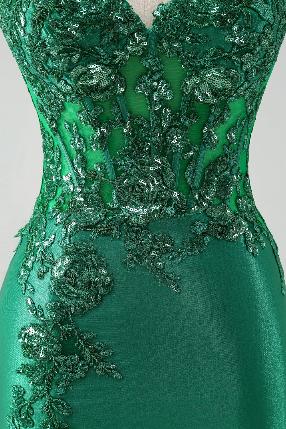 Vestido de fiesta largo con apliques de corsé sin tirantes de sirena negra brillante con abertura