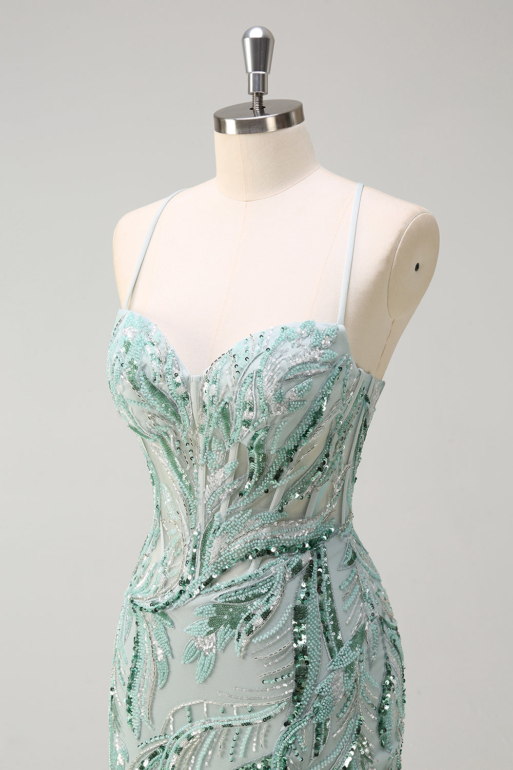 Tirantes de espagueti de salvia brillante Vestido de fiesta largo de lentejuelas con abertura