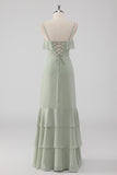 Vestido de dama de honor con tirantes de espagueti con volantes de vaina de salvia empolvada