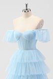 Azul cielo fuera del hombro Corsé escalonado A Line Vestido de dama de honor