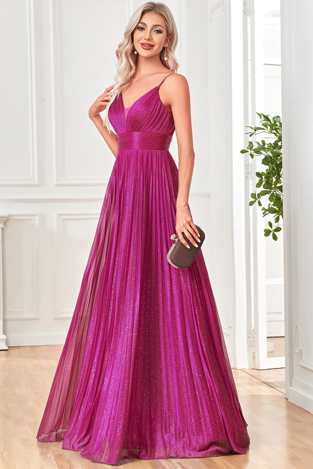 Vestido formal largo plisado con tirantes de espagueti fucsia brillante