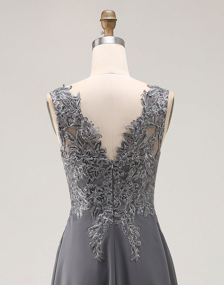 Carboncillo A Line Apliques de encaje con escote en V Vestido de la madre de la novia