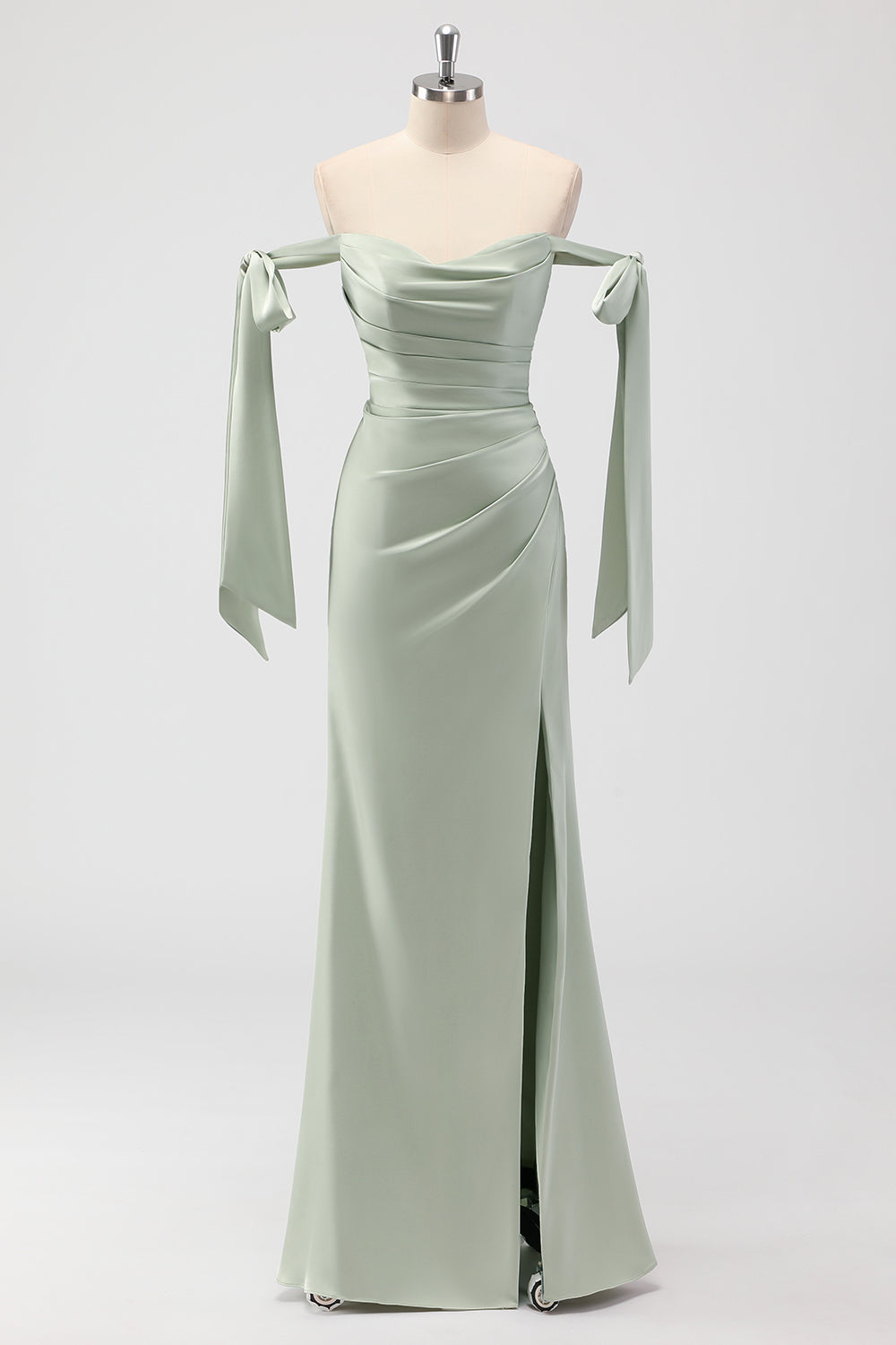 Vestido de dama de honor largo fruncido con hombros descubiertos de sirena verde salvia