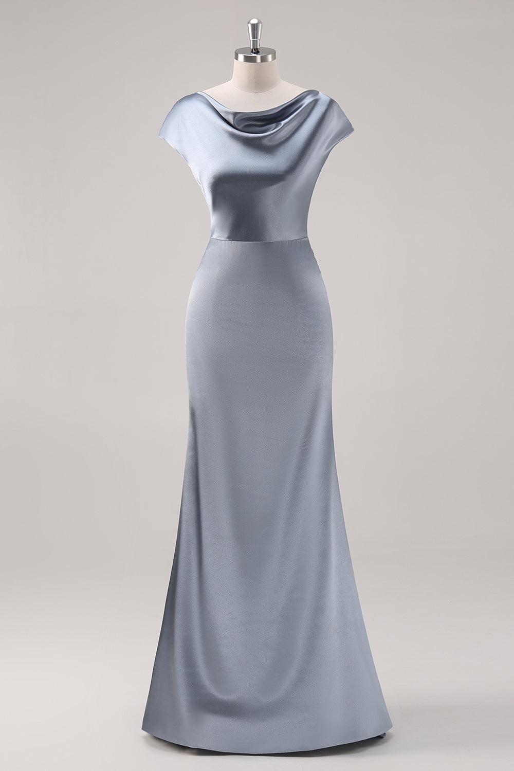 Vestido de dama de honor con cuello de campana de satén azul grisáceo con mangas de capa