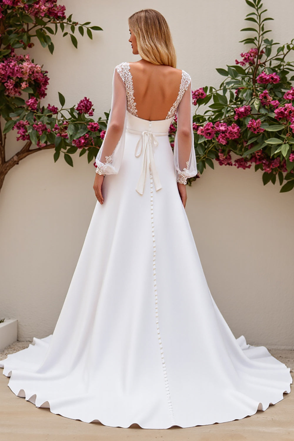 Vestido de novia de raso de raso con escote en V sirena marfil con escote
