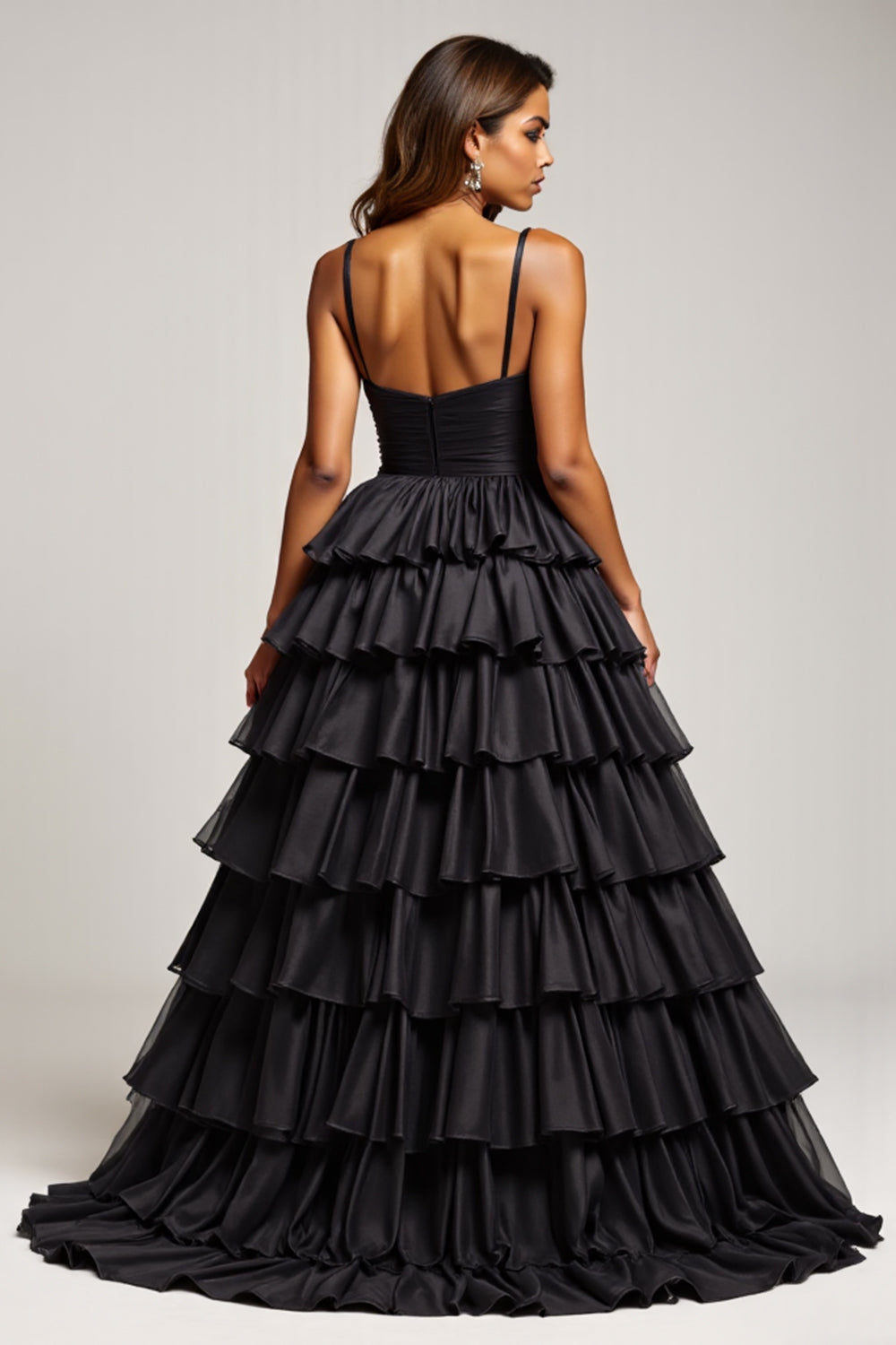 Vestido de fiesta de satén plisado con tirantes finos de línea A negro