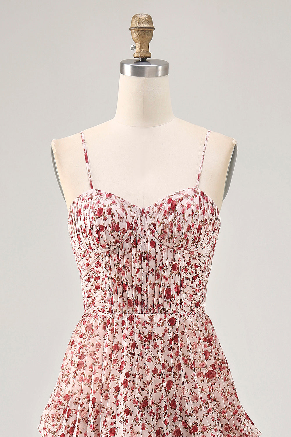 Vestido de invitada de boda estampado con tirantes finos en línea A de flores de rubor