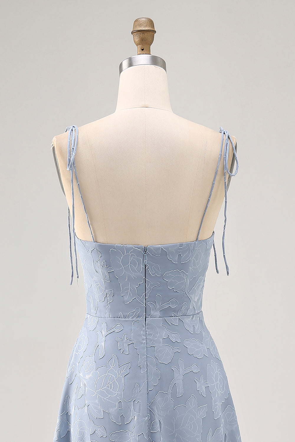 Vestido de invitada de boda con tirantes de espagueti midi en línea A azul polvoriento con abertura