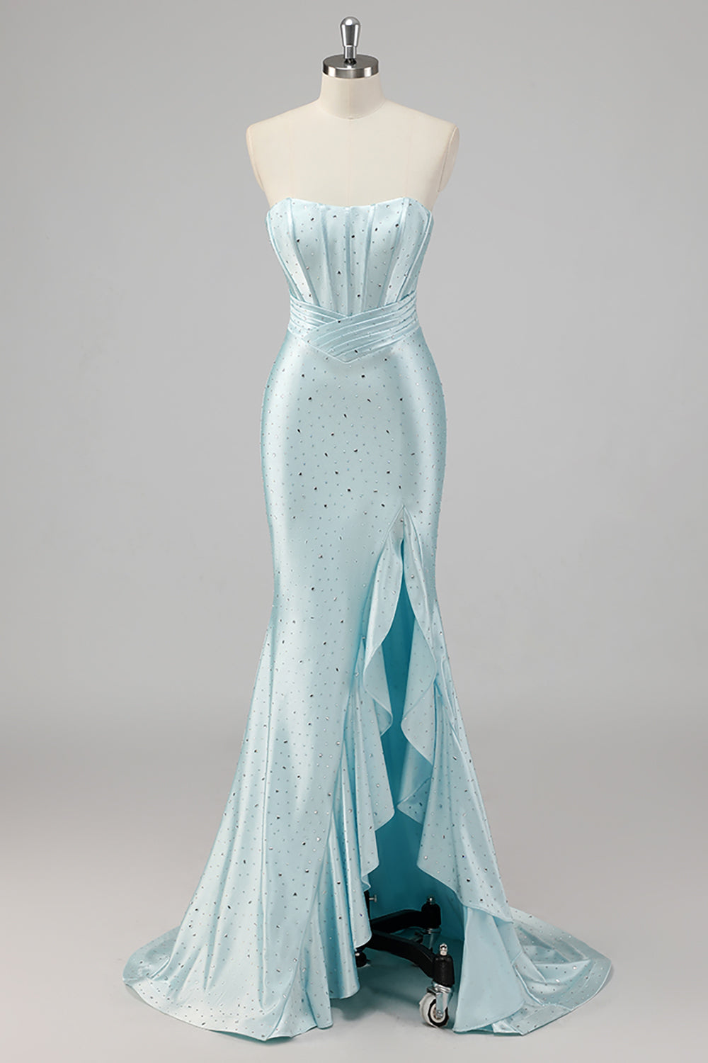 Vestido de fiesta azul con cuentas de sirena sin tirantes