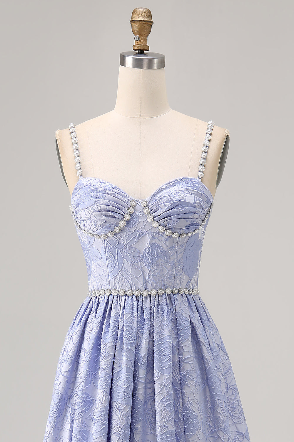 Vestido de invitada de boda con cuentas de una línea de flores azules con abertura