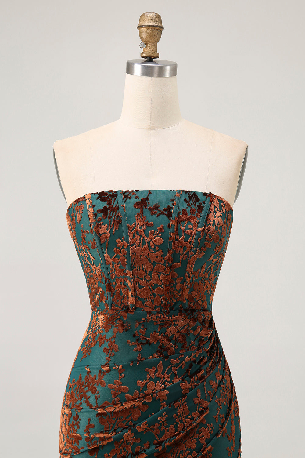 Vestido de dama de honor de terciopelo quemado con corsé verde pavo real sin tirantes con abertura