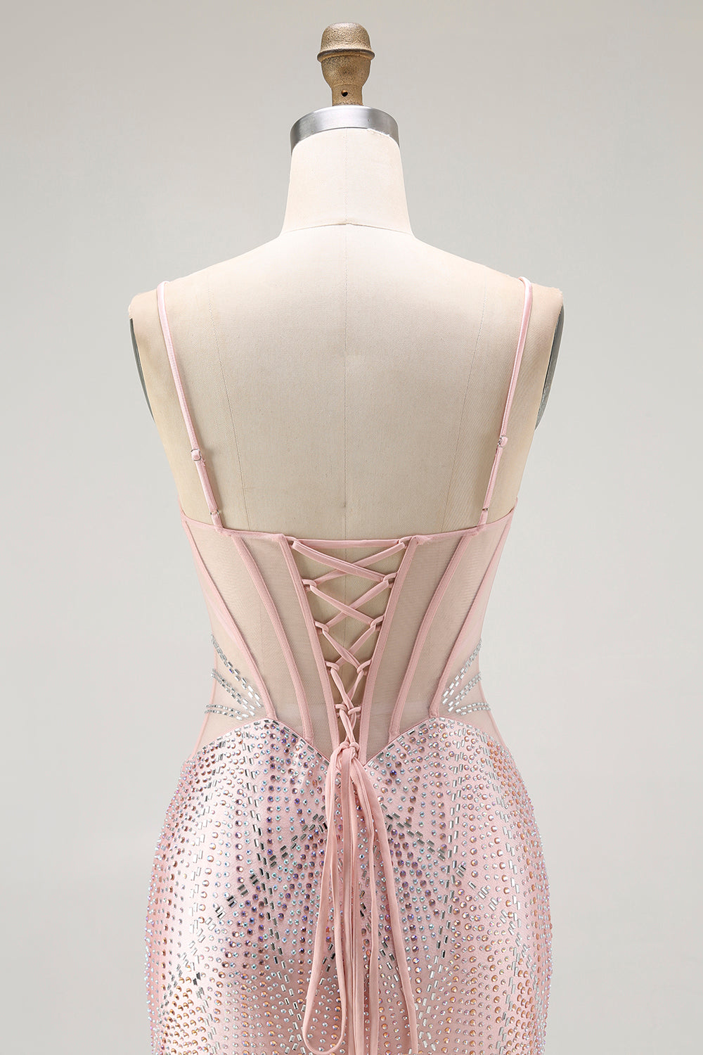 Vestido largo de fiesta con corsé de sirena y cuentas en la espalda con cordones