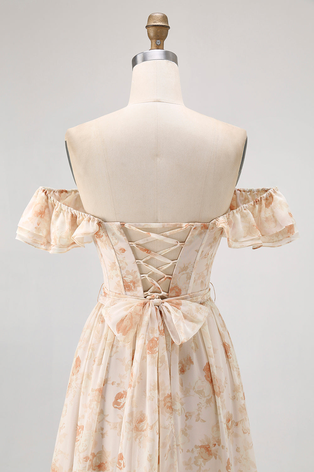 Vestido de dama de honor con corsé de hombros descubiertos de flores de champán con abertura