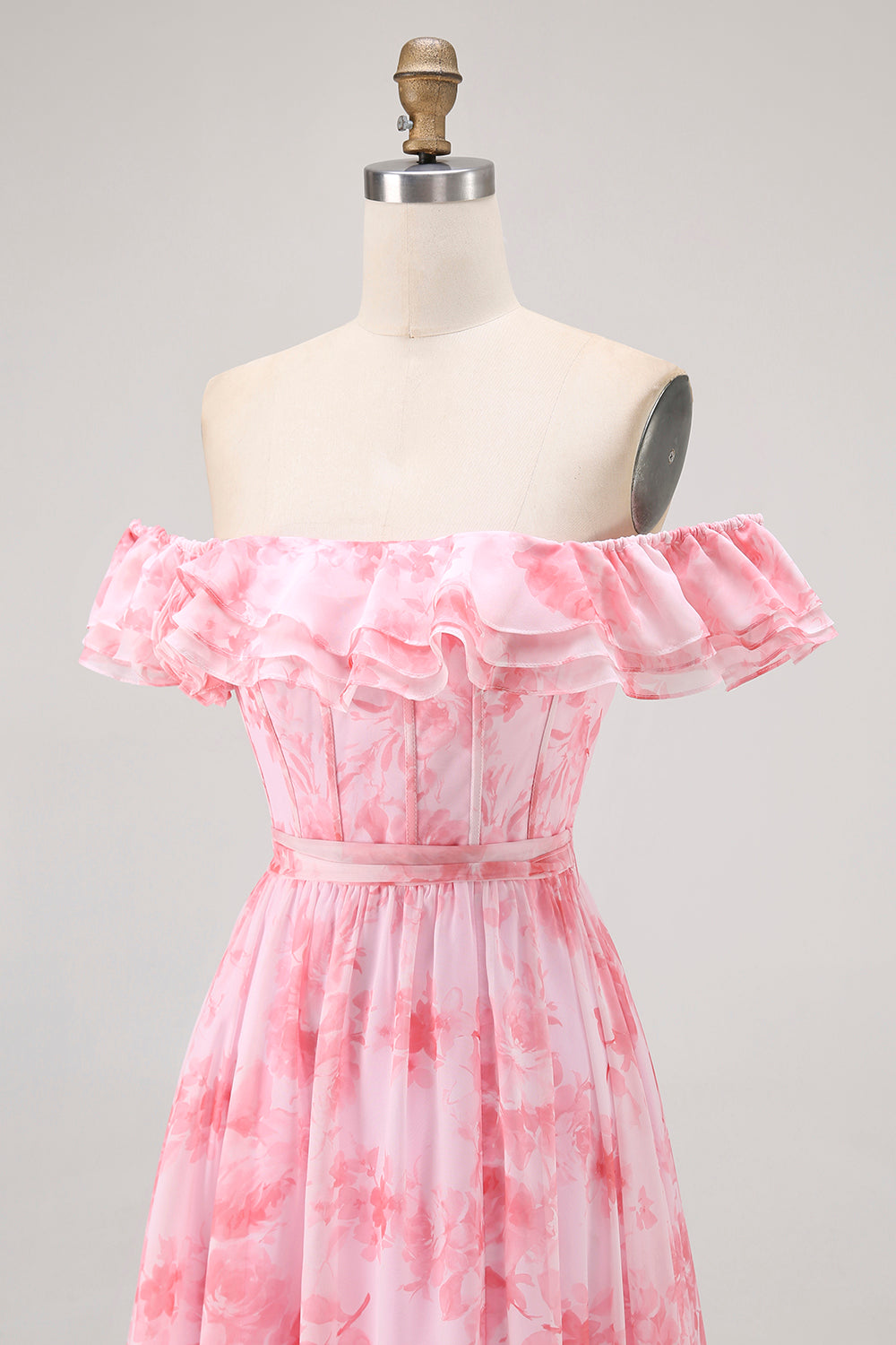 Vestido de dama de honor con corsé de hombros descubiertos de flores de champán con abertura