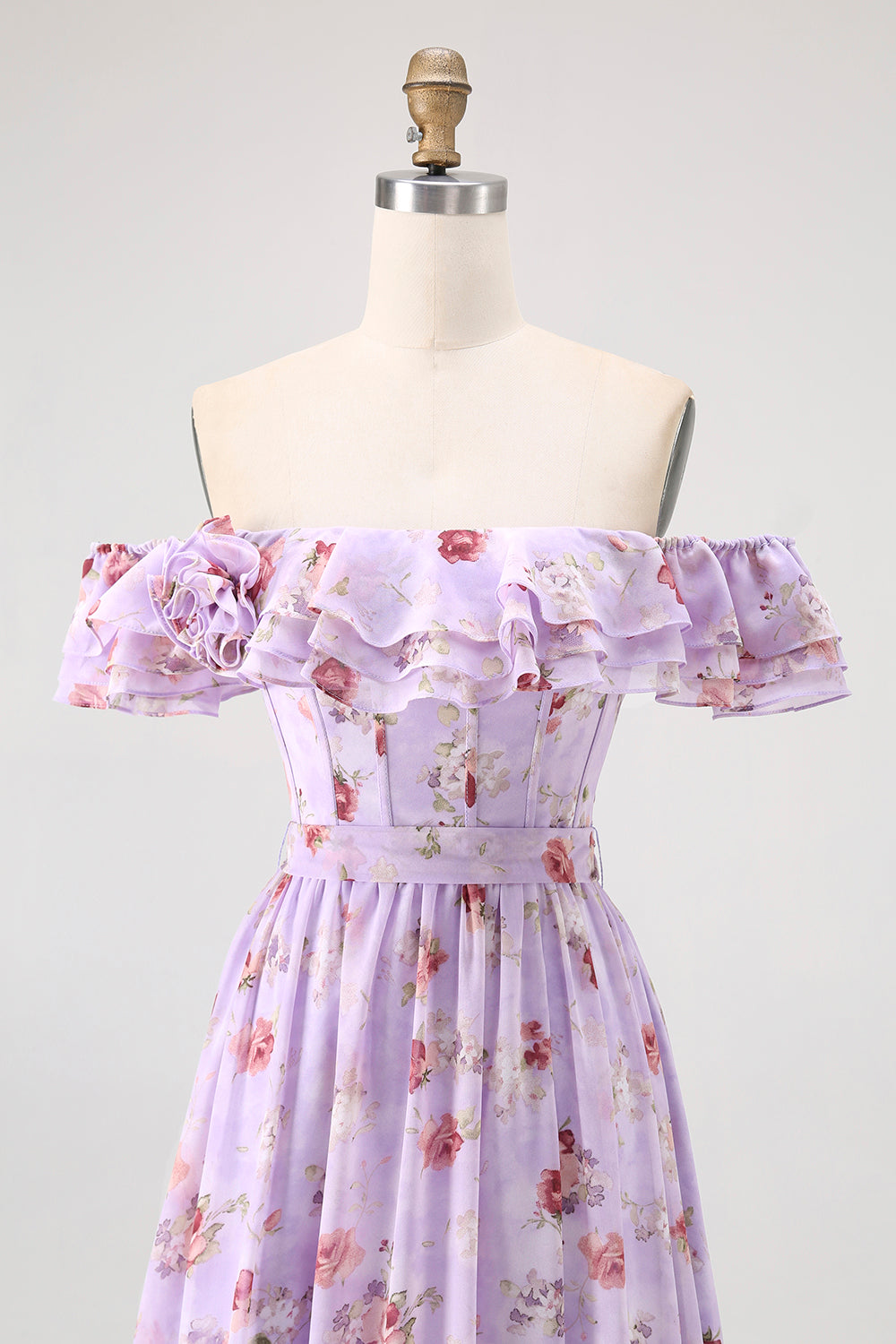 Vestido de dama de honor con corsé de hombros descubiertos de flores de champán con abertura