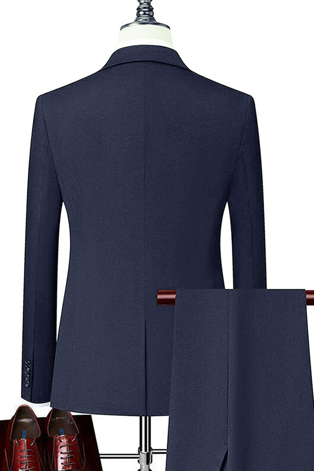 Trajes de 3 piezas con solapa con muescas y botonadura singel negra