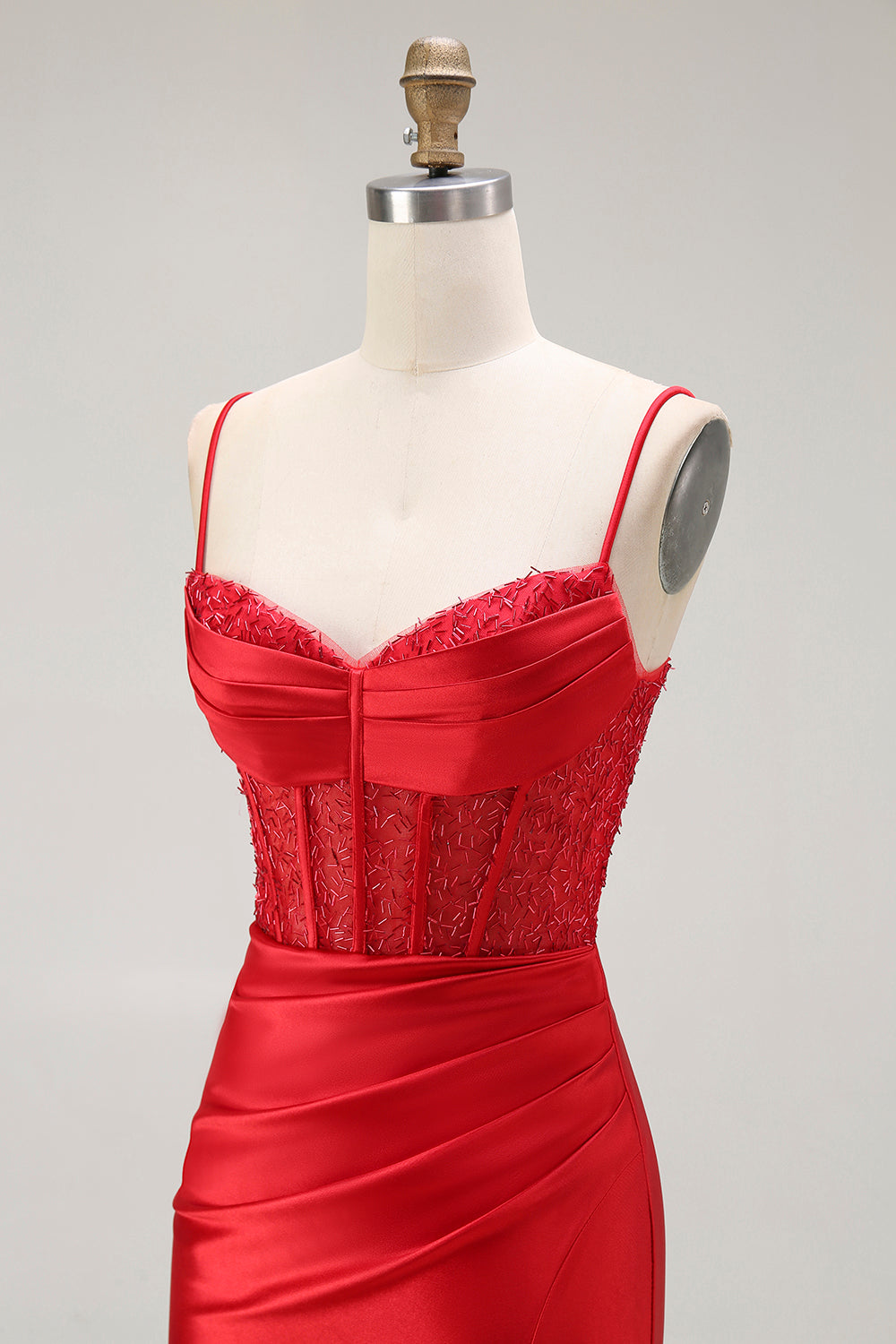 Vestido largo de fiesta plisado con tirantes finos de sirena dorada con abertura