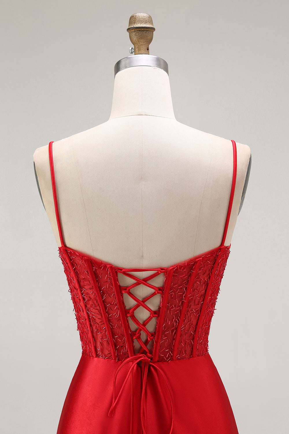 Vestido largo de fiesta plisado con tirantes finos de sirena dorada con abertura