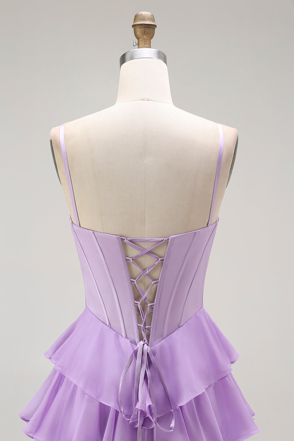 Vestido largo de fiesta con volantes y volantes en capas con corsé morado en forma de línea A con cordones en la espalda