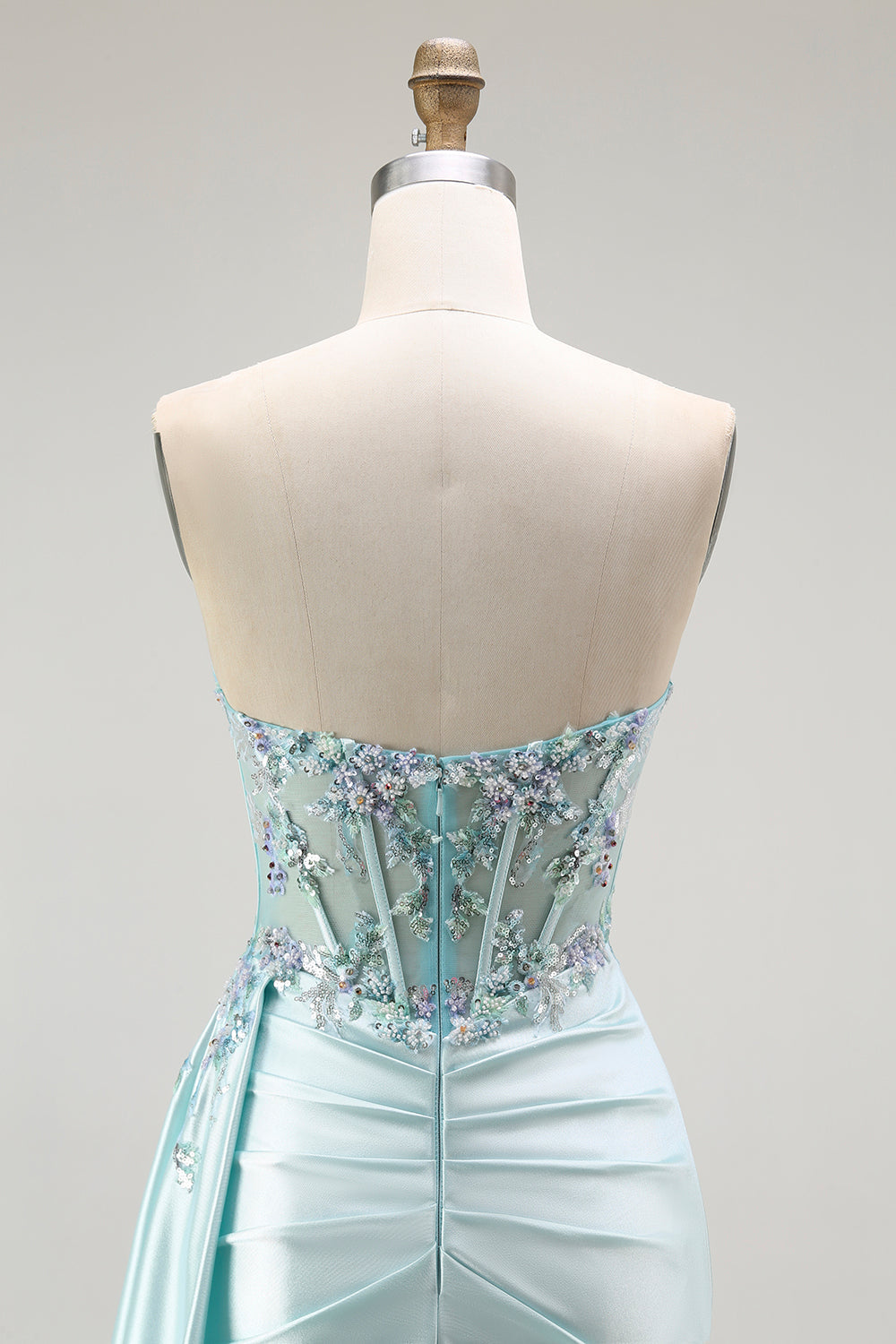Vestido largo de fiesta con cuentas de corsé sin tirantes de sirena verde claro con serpentina