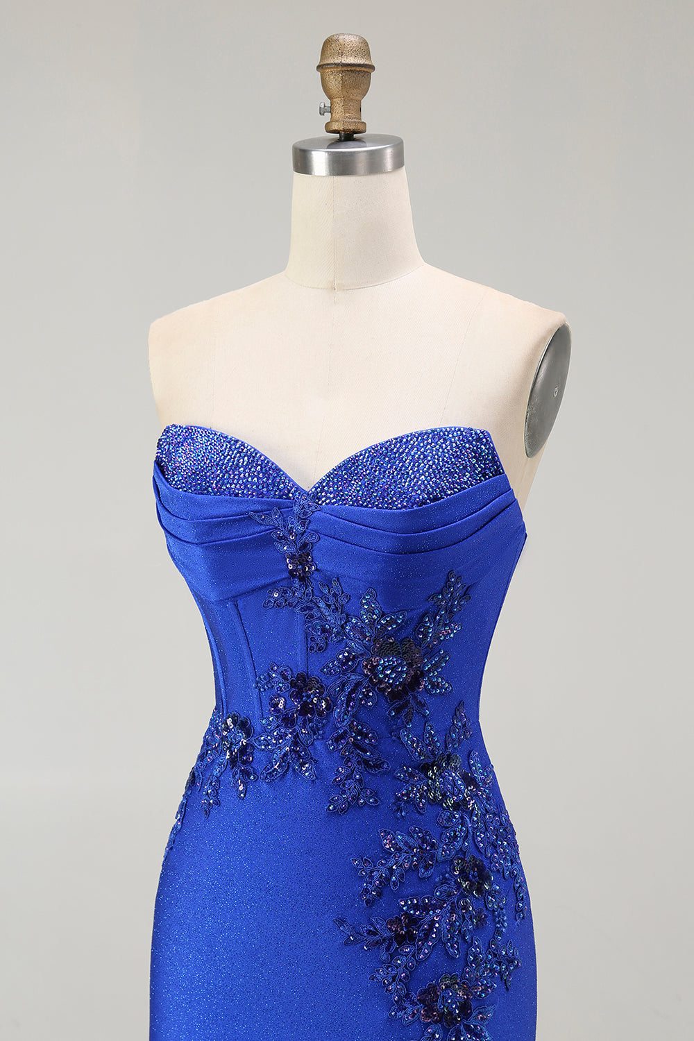 Vestido largo de fiesta con cuentas y cordones en la espalda sin tirantes de sirena azul real con abertura