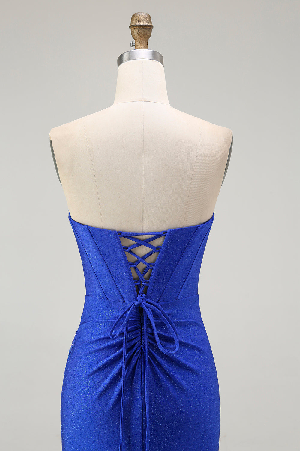 Vestido largo de fiesta con cuentas y cordones en la espalda sin tirantes de sirena azul real con abertura