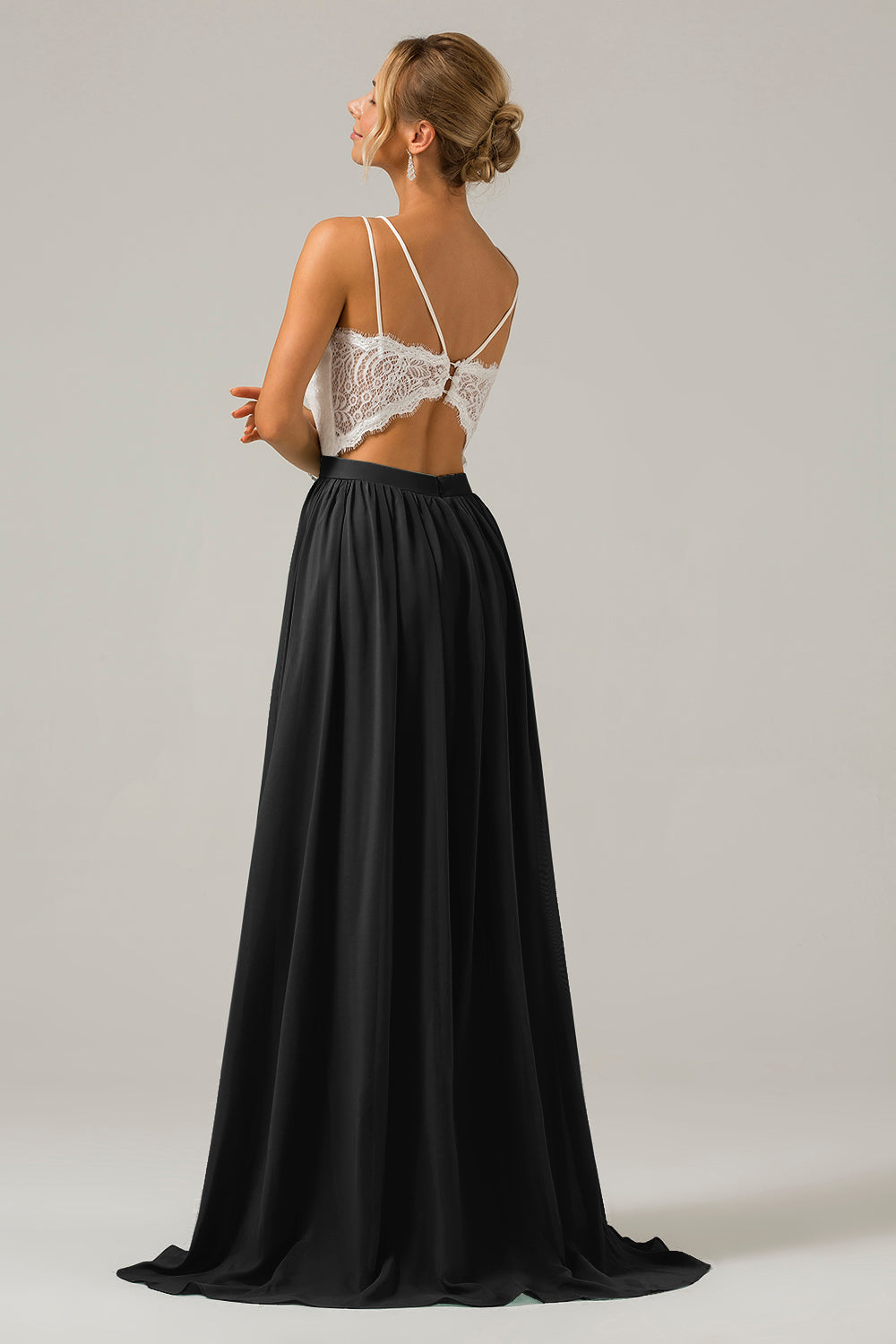 Vestido de dama de honor largo de gasa boho con espalda abierta de eucalipto con encaje