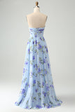 Vestido de invitada de boda largo plisado con estampado sin tirantes floral azul de una línea de novia