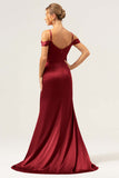 Vestido largo de dama de honor con corsé fruncido de hombro frío de sirena de café con abertura