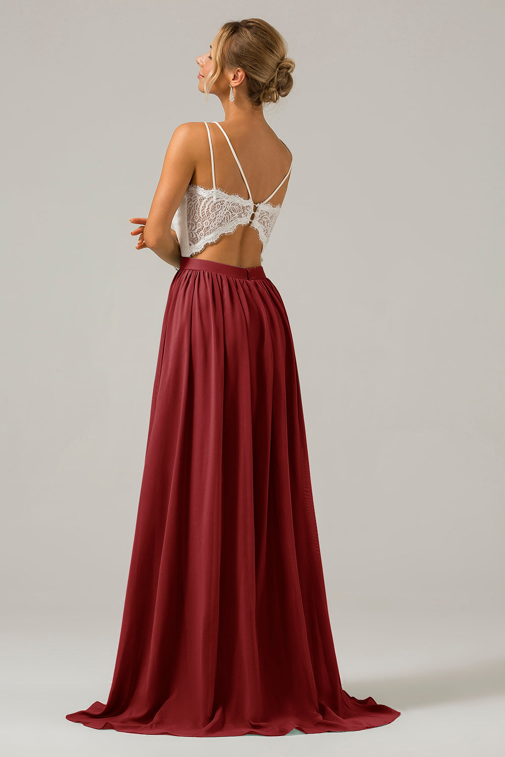 Vestido de dama de honor largo de gasa boho con espalda abierta de eucalipto con encaje